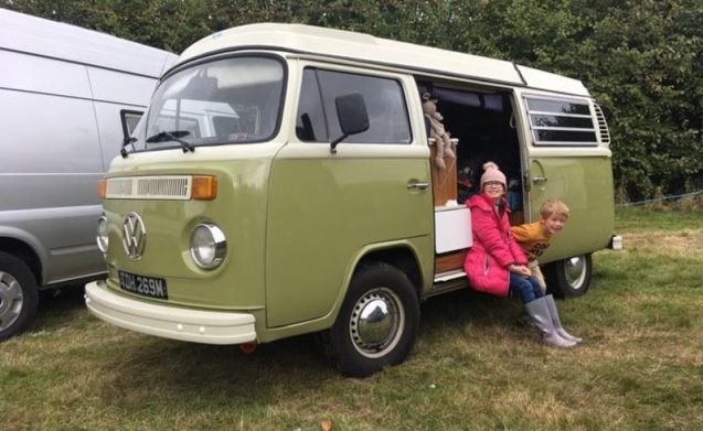 Dave – Classic VW Bay Window Glamper Van in North Wales