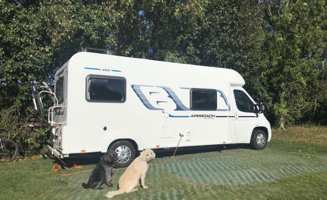 Bailey 1 – Pet Friendly! 6 Berth, 6 Seatbelts, Bailey Approach Advance 665 