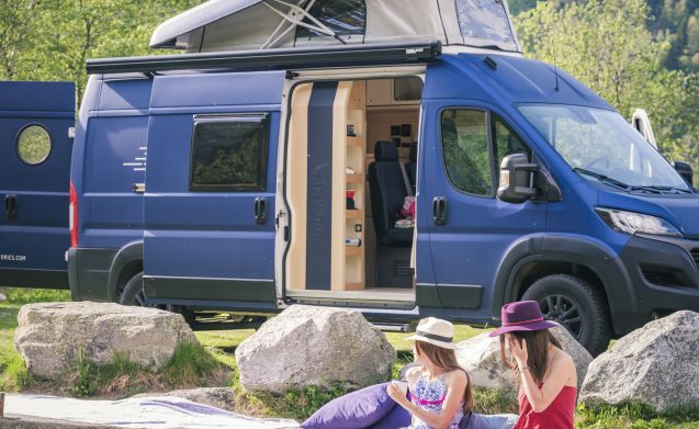THE VAN ØBERWILD Lyon- family adventures from Goboony