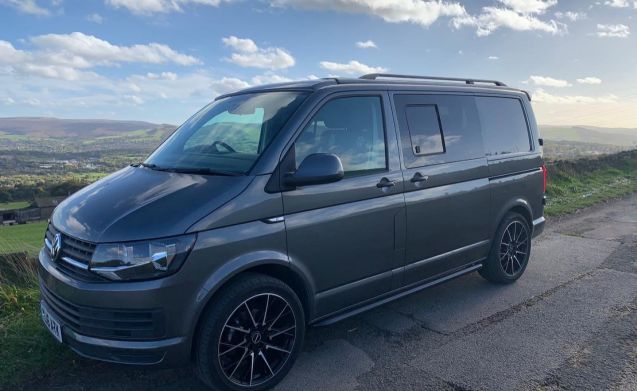 Volkswagen motorhome for 4 people in Greater Manchester
