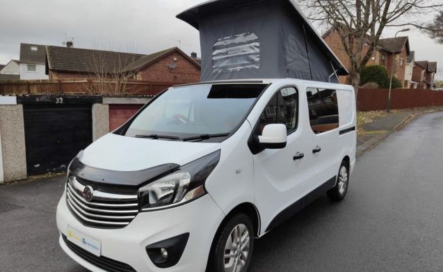 Lexi – berth Vauxhall vivaro from Goboony