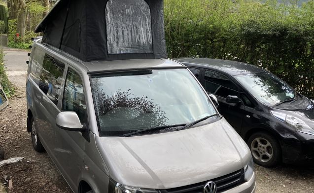 Volkswagen motorhome for 5 people in Hathersage