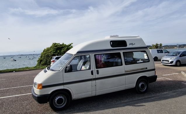 Jerry – 4berth VW T4 Hightop a great option for couples or - Main Image