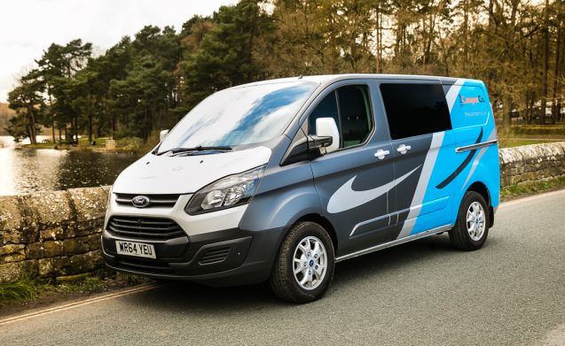 Vauxhall; motorhome for 2 people in Armley