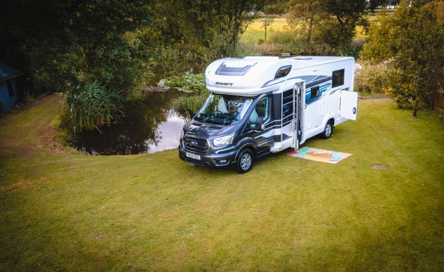 Ford motorhome for 4 people in Derbyshire