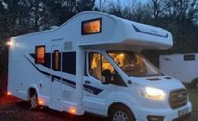 Rimor motorhome for 6 people in Long Eaton