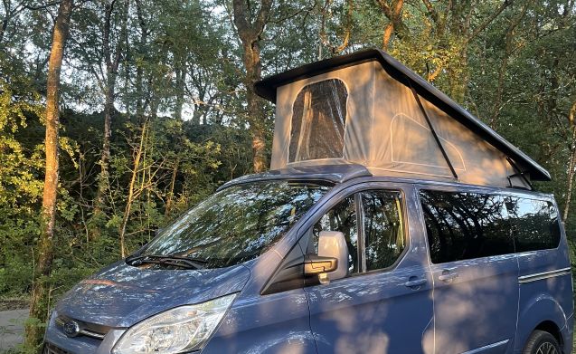 Whey Aye Wagon – berth Ford transit custom campervan from