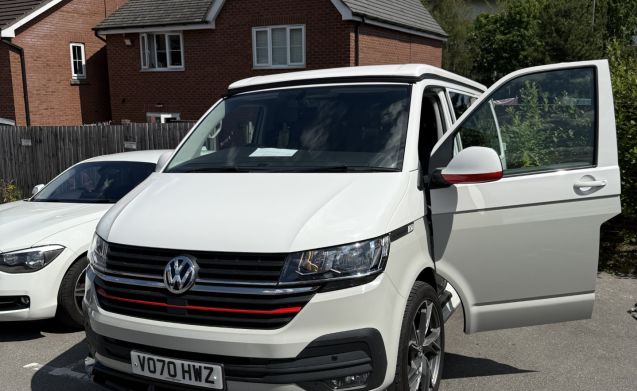 Volkswagen motorhome for 4 people in Forest Town