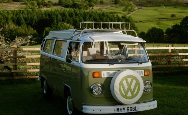 Volkswagen motorhome for 4 people in Derbyshire