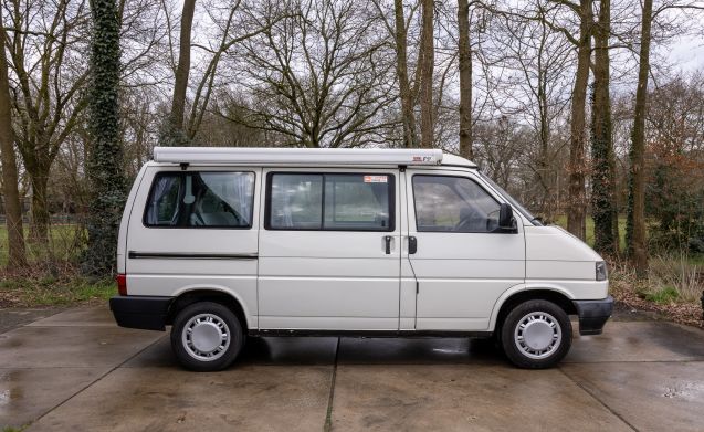 Tropical - Cozy and robust VW T4 multivan with sleeping roof from 72 p.d.  - Goboony