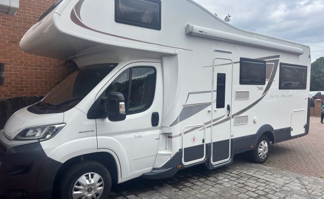 Fiat motorhome for 6 people in South Yorkshire