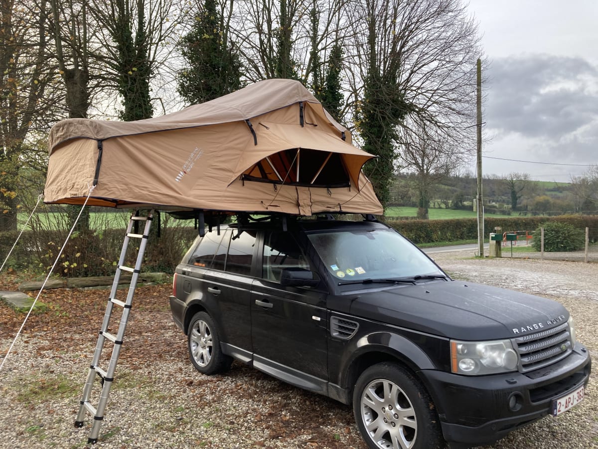 Abri et auvent de coffre pour le camping - Rooftop Camp