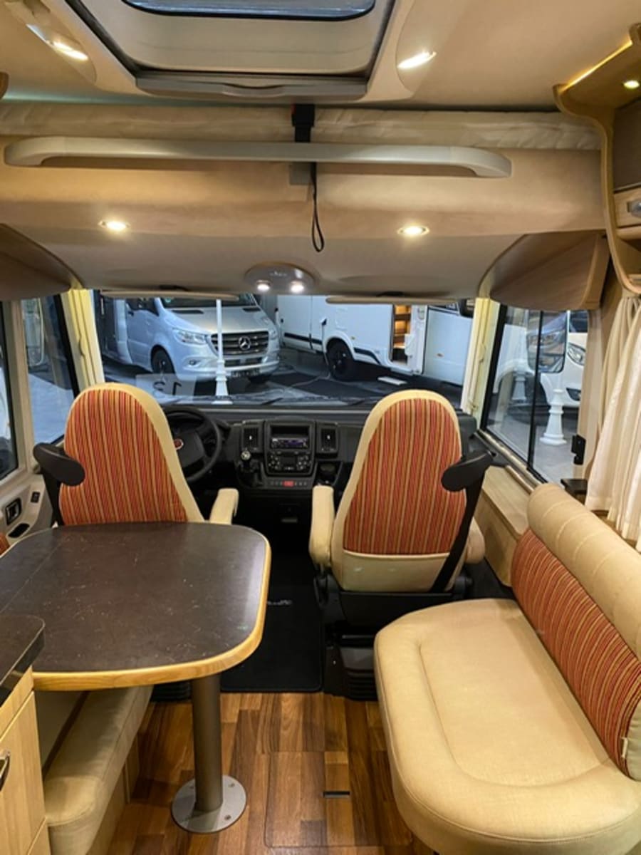 Very spacious and beautiful Hymer integral camper with queen bed from €