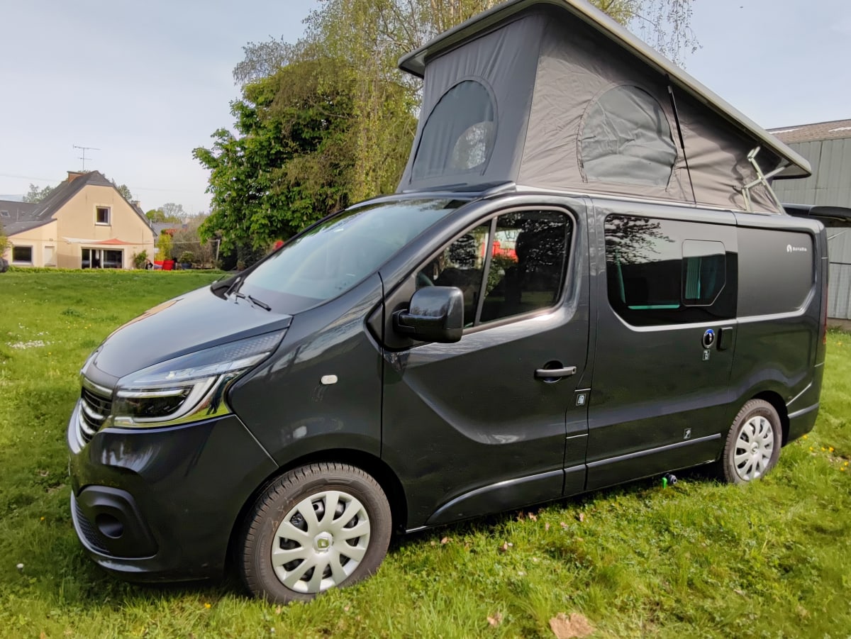 HOUSSES AUTO RENAULT TRAFIC 9 PLACES FRANCE HOUSSES