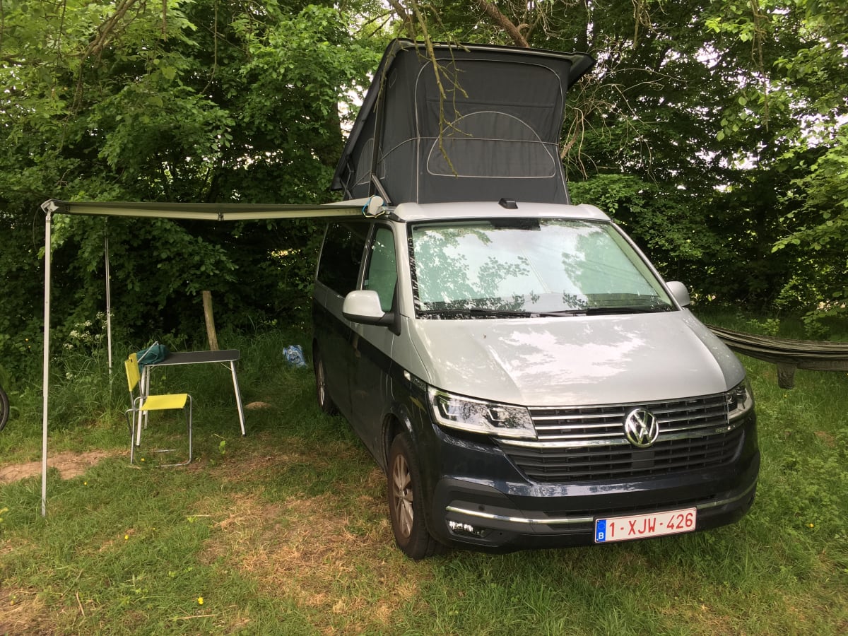 VW California T6.1 Ocean - Gris/Bleu - Automatique à partir de 130