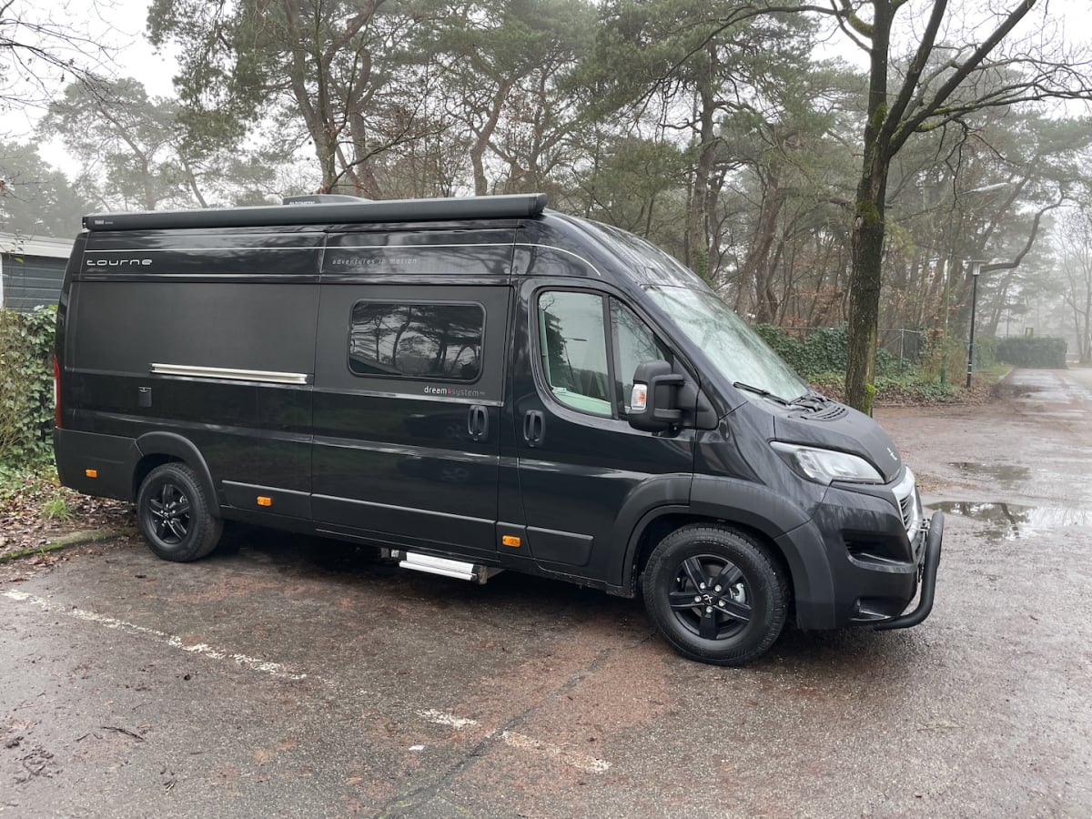 Tourne 6.4 – New Bus Camper for Rent Peugeot Boxer from €125 p.d.