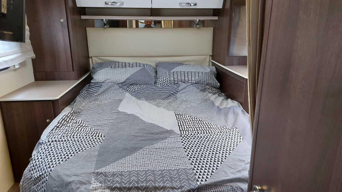 South Coast Explorer – 4 berth Roller Team Coachbuilt from 2017