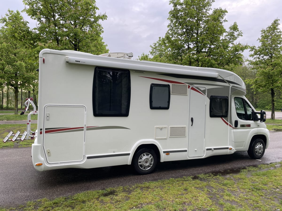 Réservoir spécial 130 litres, eaux usées, pour camping car et caravane