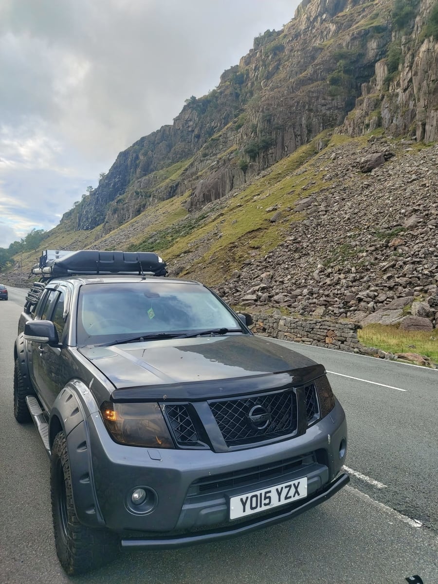 Dave – Nissan Navara (Adventurer) from £80.00 p.d. - Goboony