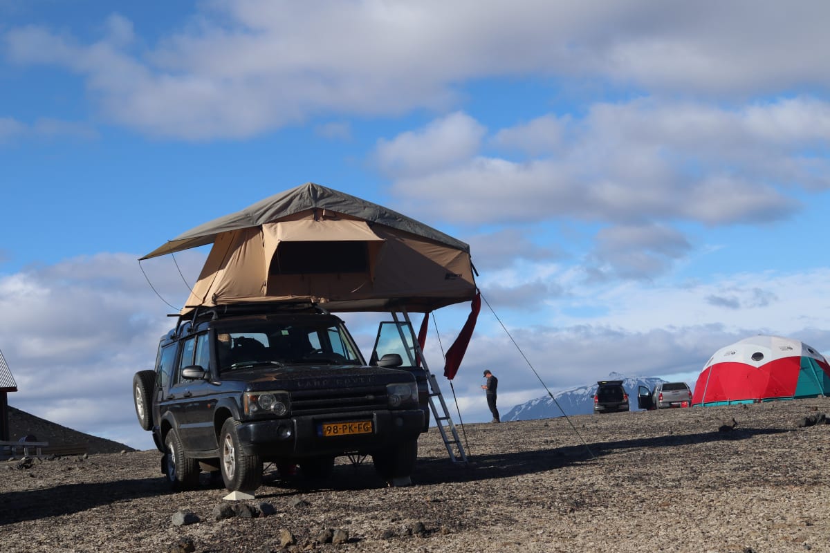 Land Rover Discovery avec tente de toit ! à partir de 72,00 € par