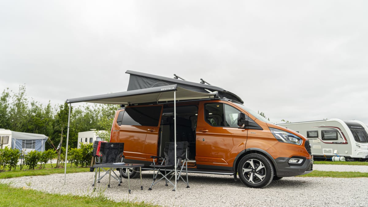 Golden Nugget – Ford Nugget Plus Active 4-berth Camper. from £95.00 p.d.  - Goboony