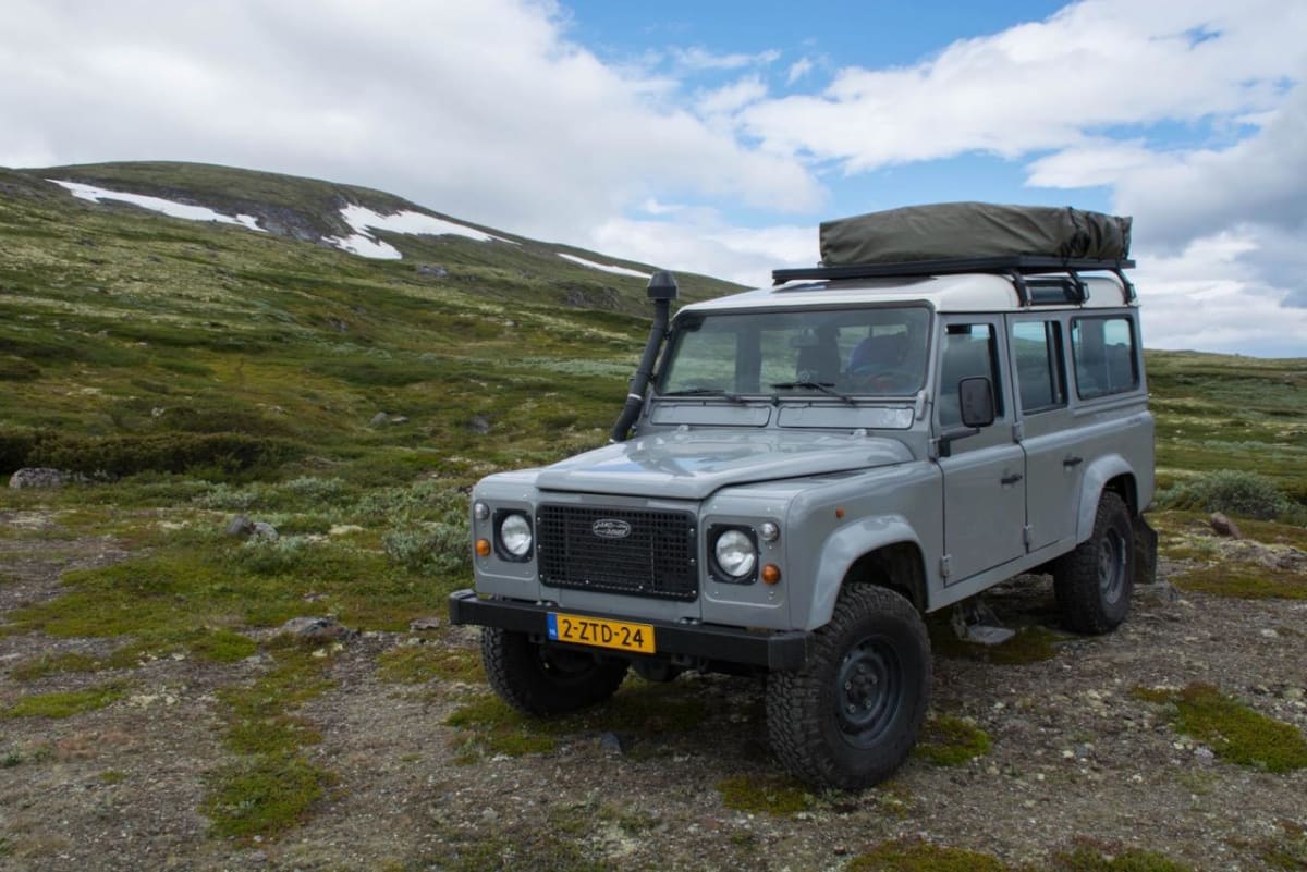 Land Rover Defender 110 With Roof Tent From 142 00 P D Goboony