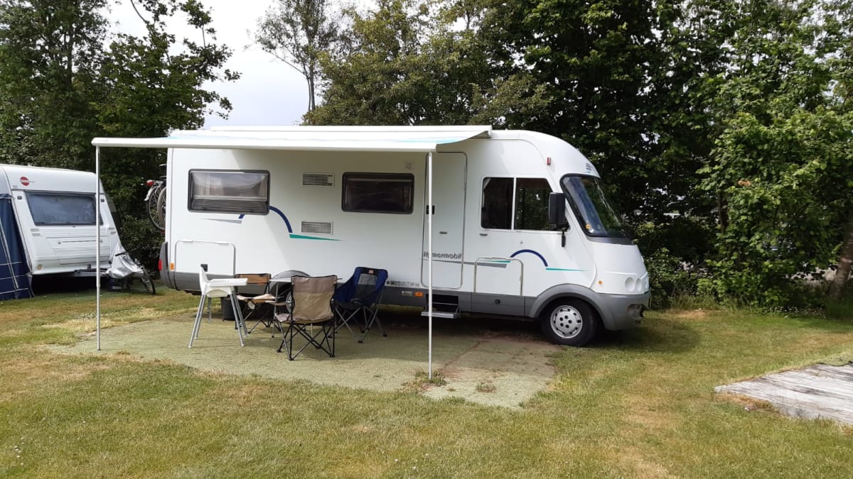 B654 6 pers ruime camper met scooter drager en kano vanaf € 103 p.d