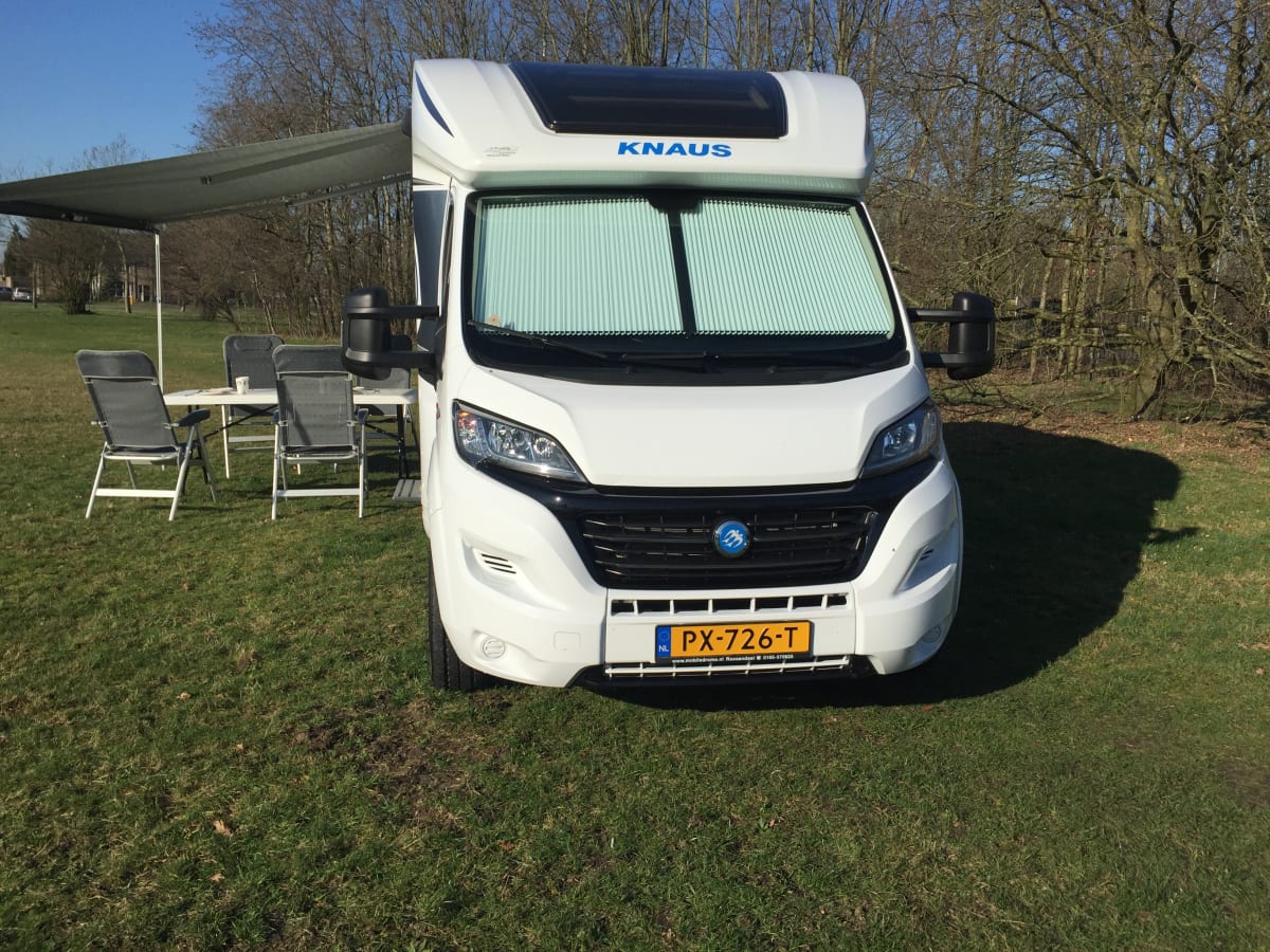 Knaus Sky Wave 650 Automatic From 164 P D Goboony Knaus Sky Wave 650 Automatic From 164 P D Goboony