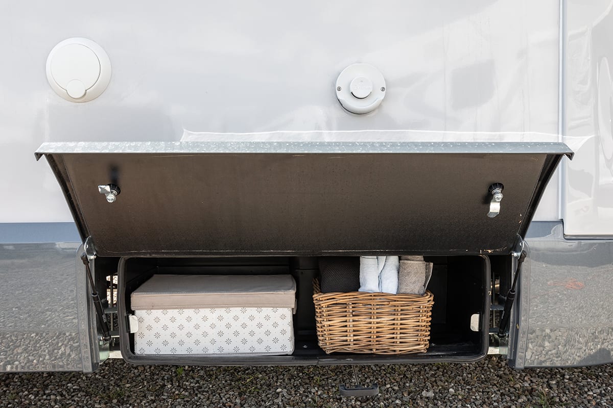 Brand New Luxury 24 Berth Roller Team TLine 590 Automatic Fully Insured from £103.00 p.d Brand New Luxury 24 Berth Roller Team TLine 590 Automatic Fully Insured from £103.00 p.d
