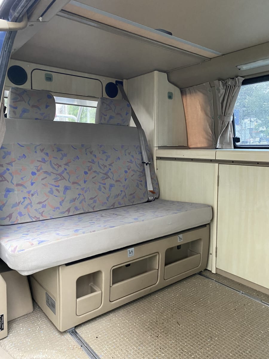 Kalle VW T4 California Beach for cheap longterm rental (2 months+