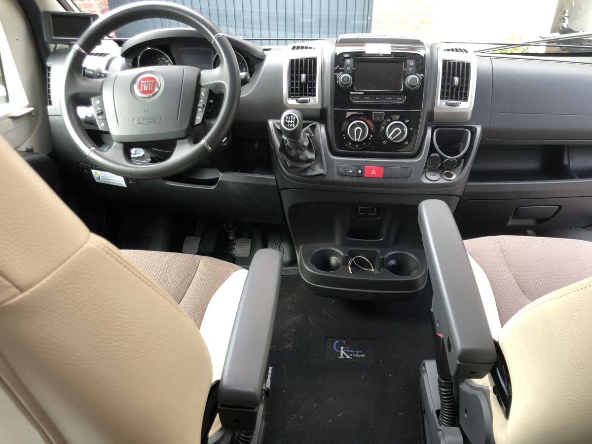 Rent our cool driving apartment on 4 wheels from €144 p.d. Goboony