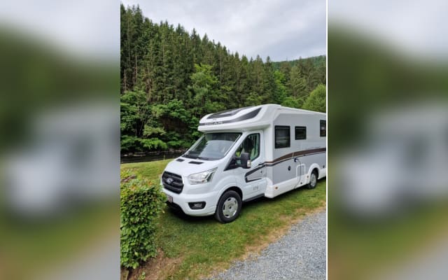 Vermietung - Teilintegriertes Wohnmobil - null - #79231