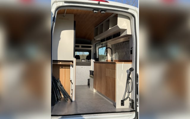 Location - Fourgon aménagé - null - #94053