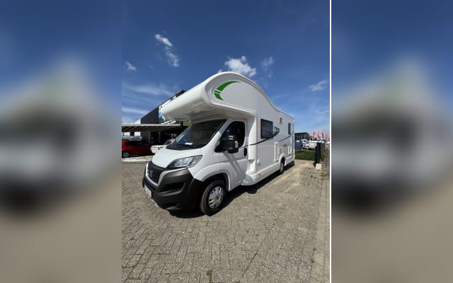 Boeking - Alkoof camper - null - #91818