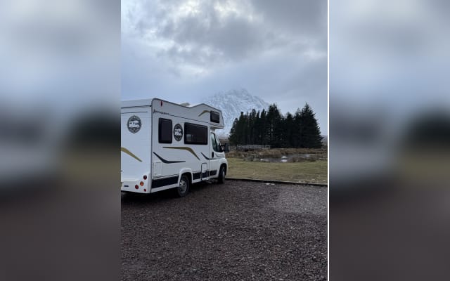 Rental - Coachbuilt motorhome - null - #91947