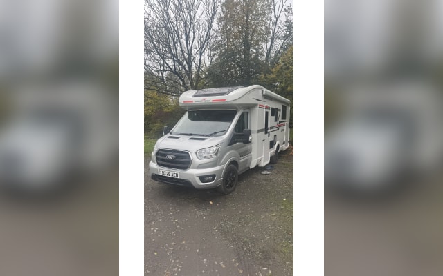 Rental - Low profile motorhome - null - #92184