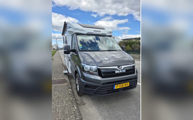 Vermietung - Teilintegriertes Wohnmobil - null - #95676