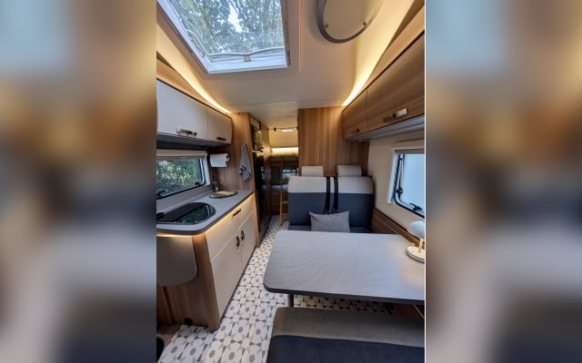 Rental - Coachbuilt motorhome - null - #98877