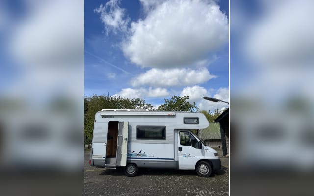 Boeking - Alkoof camper - null - #76893