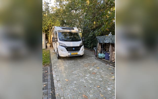 Boeking - Halfintegraal camper - null - #99006
