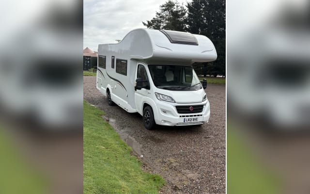 Rental - Coachbuilt motorhome - null - #93743