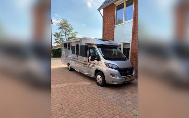 Boeking - Half-integraal camper - null - #90284