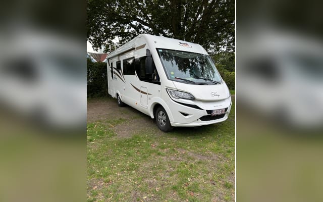 Location - Camping-car Intégral - null - #71695