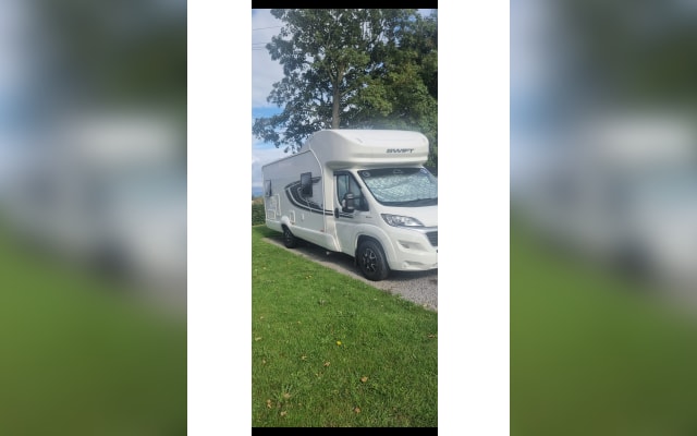 Rental - Coachbuilt motorhome - null - #97967