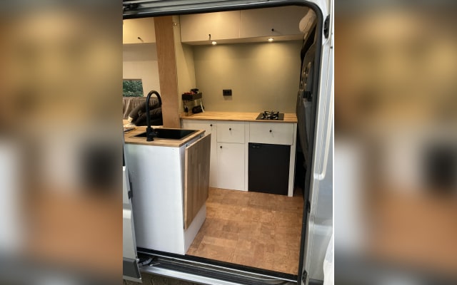 Location - Fourgon aménagé - null - #82426