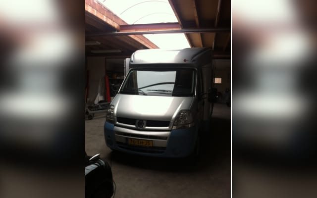 Vermietung - Teilintegriertes Wohnmobil - null - #96753
