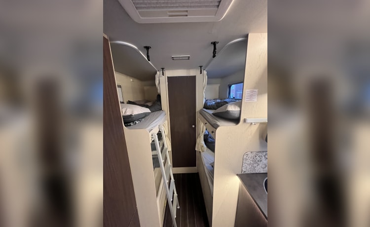 MotorSuite - MySuites – Fiat mansardata con 6 posti letto del 2023