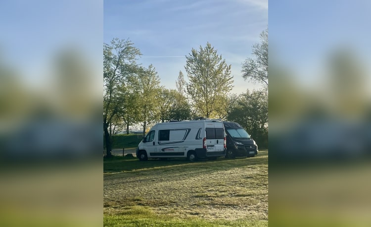 GINNY – GINny - kompakter autarker 6m Camper für 2 Personen