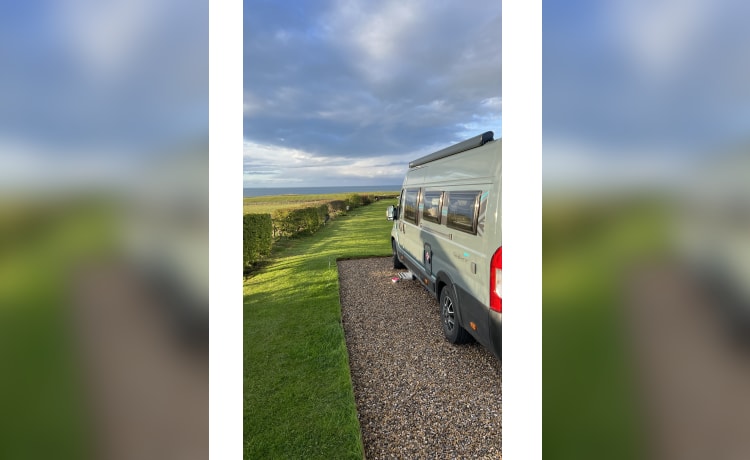 Luxury 3 berth Swift Select 184 - 2022 