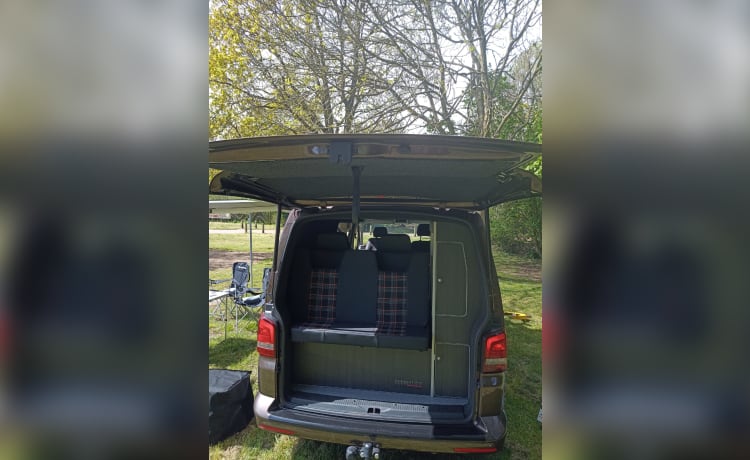 4-persoons Volkswagen campervan uit 2013